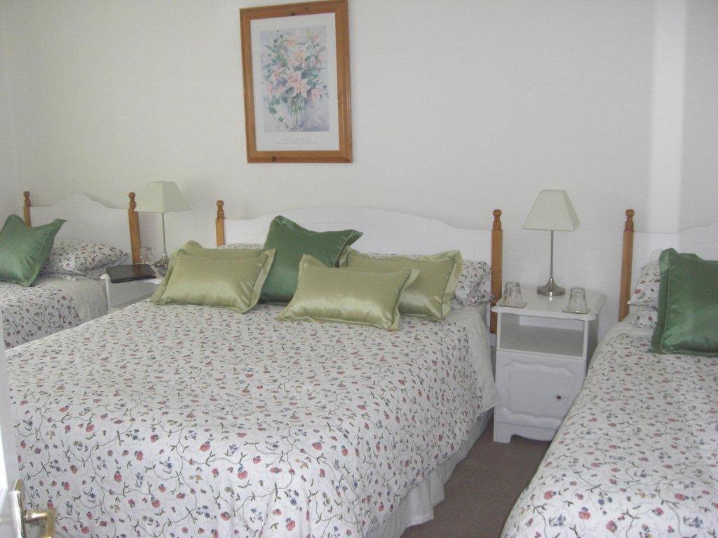 Lorcan Lodge Bed And Breakfast 싼트리 객실 사진