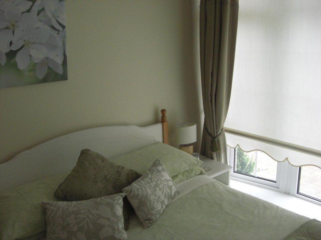 Lorcan Lodge Bed And Breakfast 싼트리 객실 사진